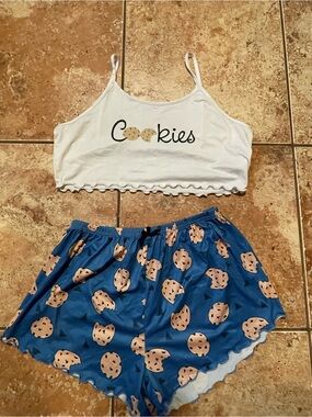 Blue & white cookie print polyester & elastane pajama set in XL